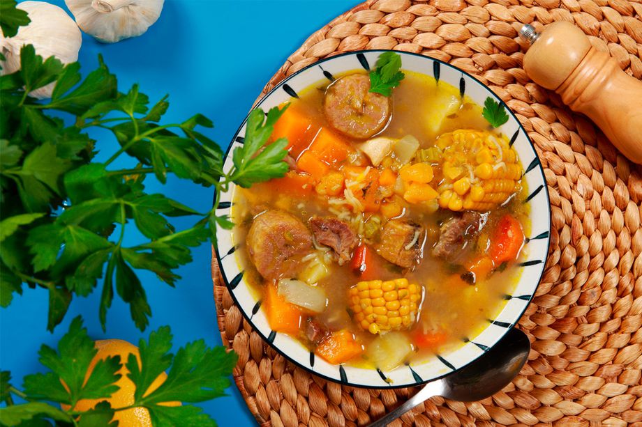 La Ruta Gastronómica de Legazpi tendrá lugar el próximo martes 20 a las 17:00 horas en el distrito de Arganzuela. En esta imagen un caldo combinado al estilo dominicano.